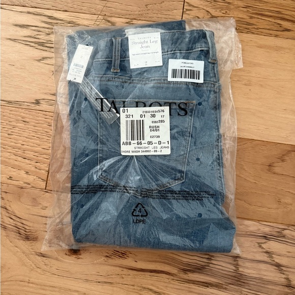 Talbots High Rise Straight Leg Shore Wash Women's Jeans - Picture 4 of 4